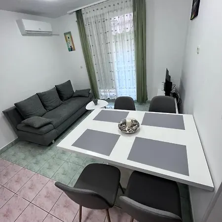 Apartman Josip Solin Exterior photo