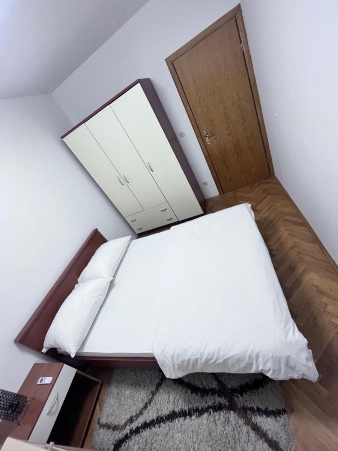 Apartment Josip Solin